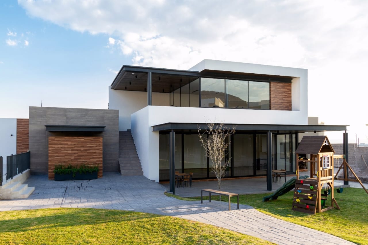 WhatsApp Image 2024-10-10 at 9.28.52 PM