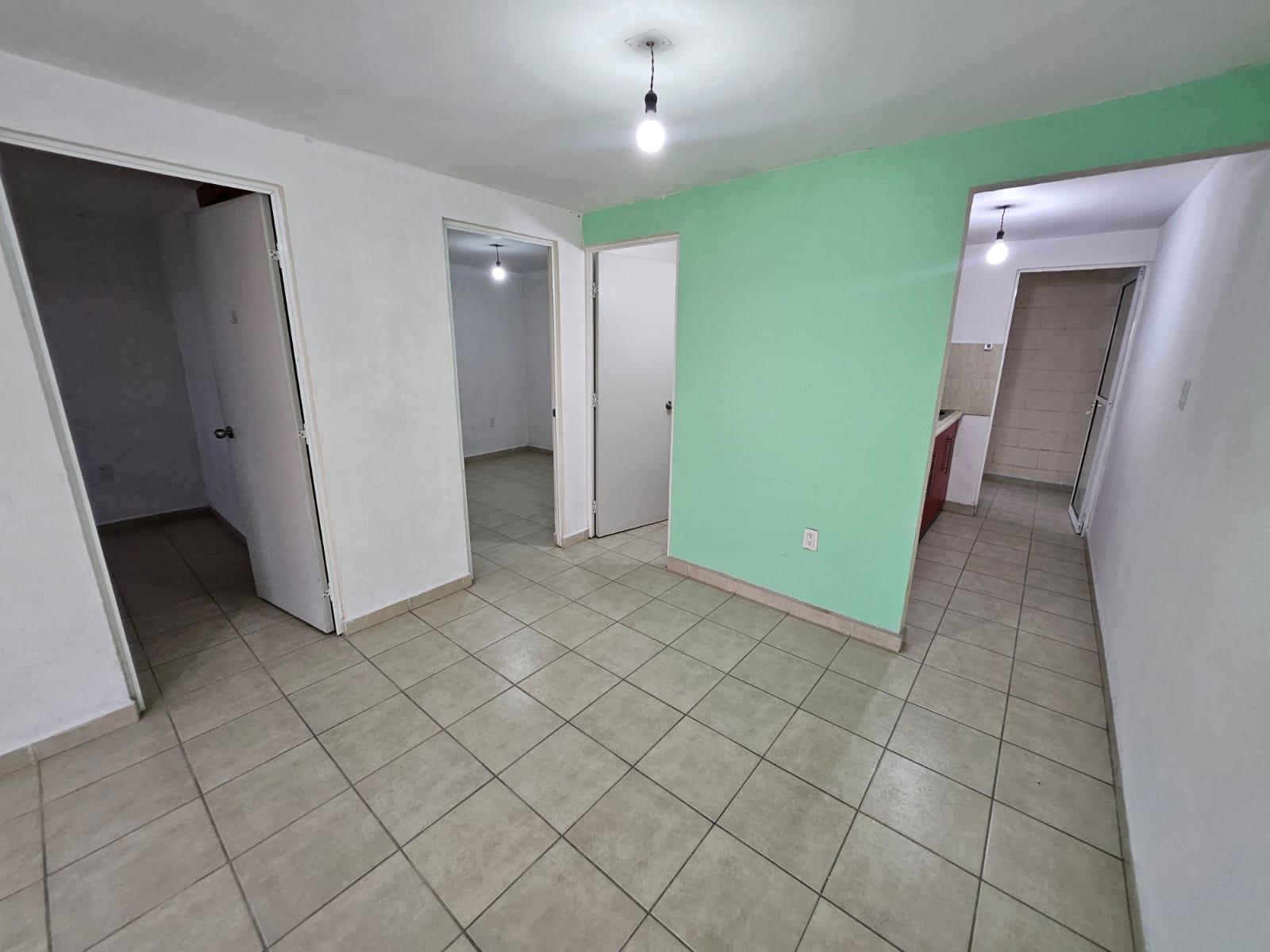 WhatsApp Image 2025-03-06 at 10.10.43 PM