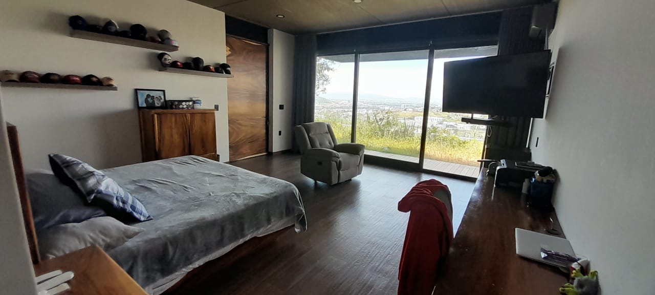 WhatsApp Image 2025-08-13 at 4.38.20 PM (2)