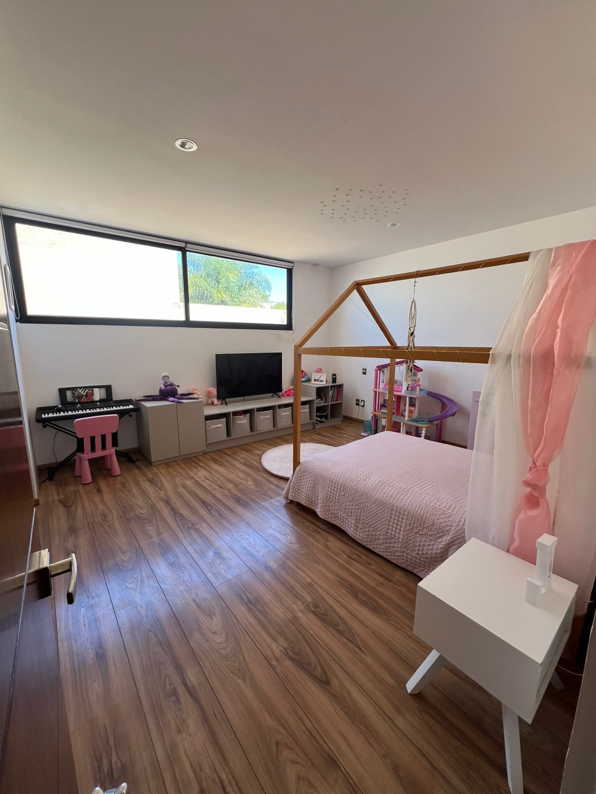 WhatsApp Image 2025-10-23 at 5.09.23 PM (6)