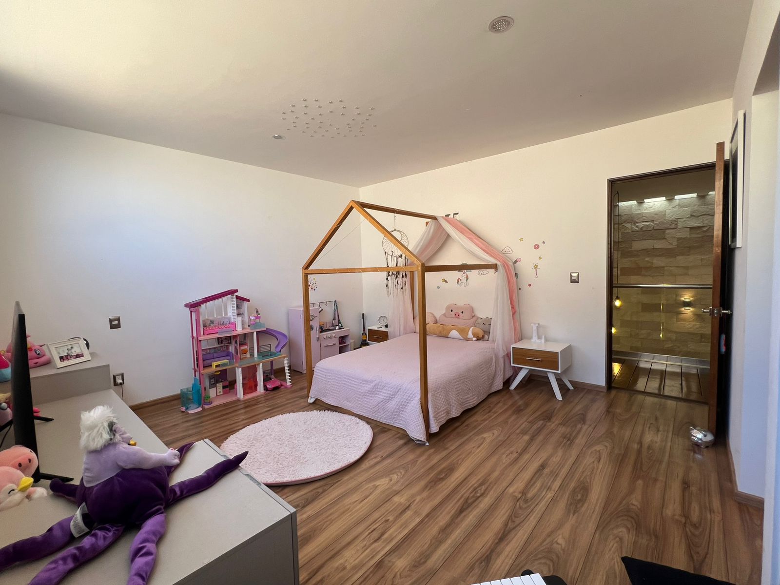 WhatsApp Image 2025-10-23 at 5.09.23 PM (8)