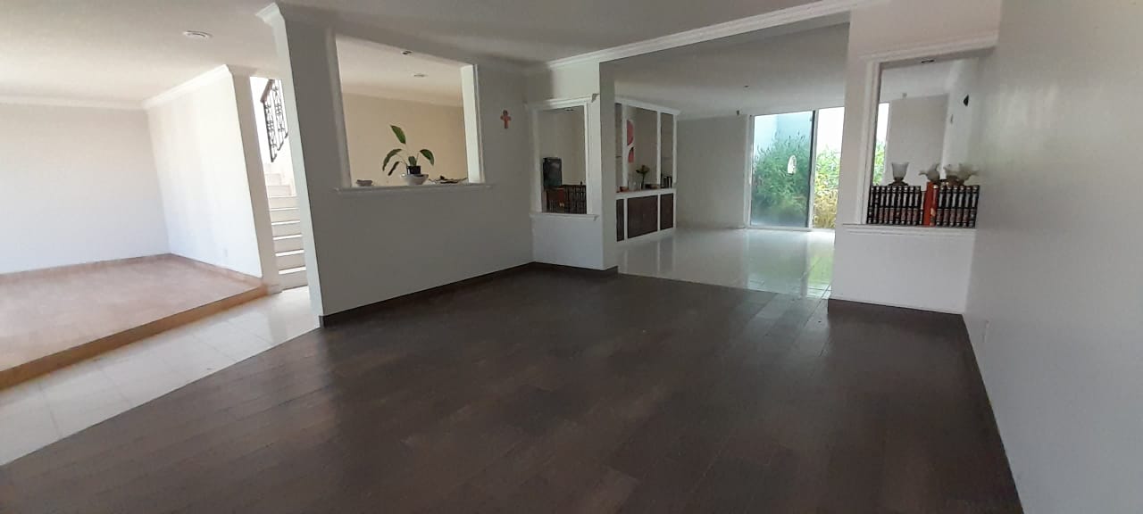 WhatsApp Image 2025-10-24 at 4.50.51 PM (4)