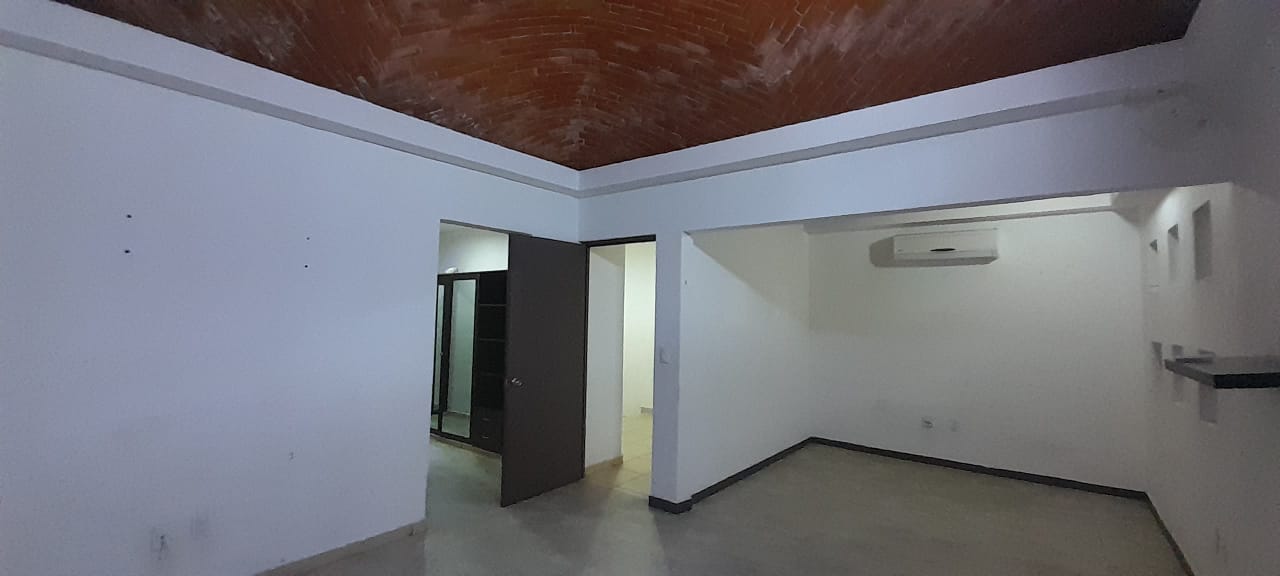 WhatsApp Image 2025-10-25 at 1.23.46 PM (2)