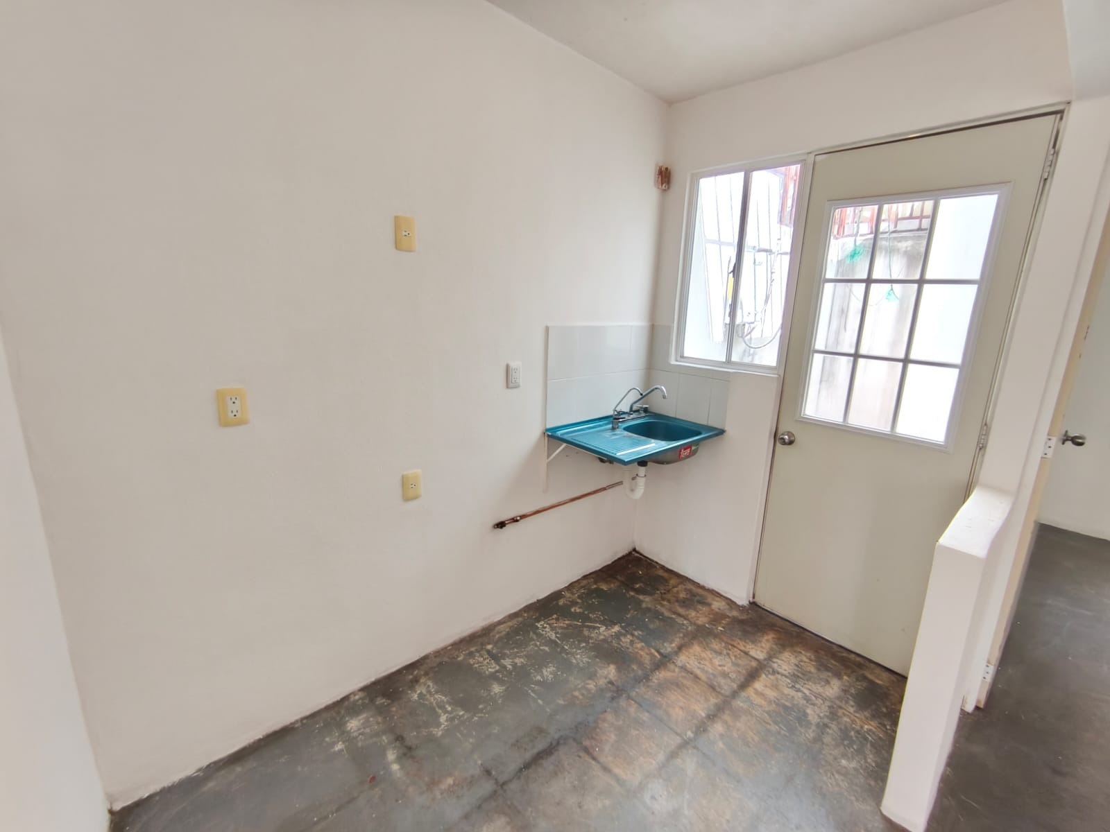 WhatsApp Image 2025-11-03 at 9.29.55 PM (4)