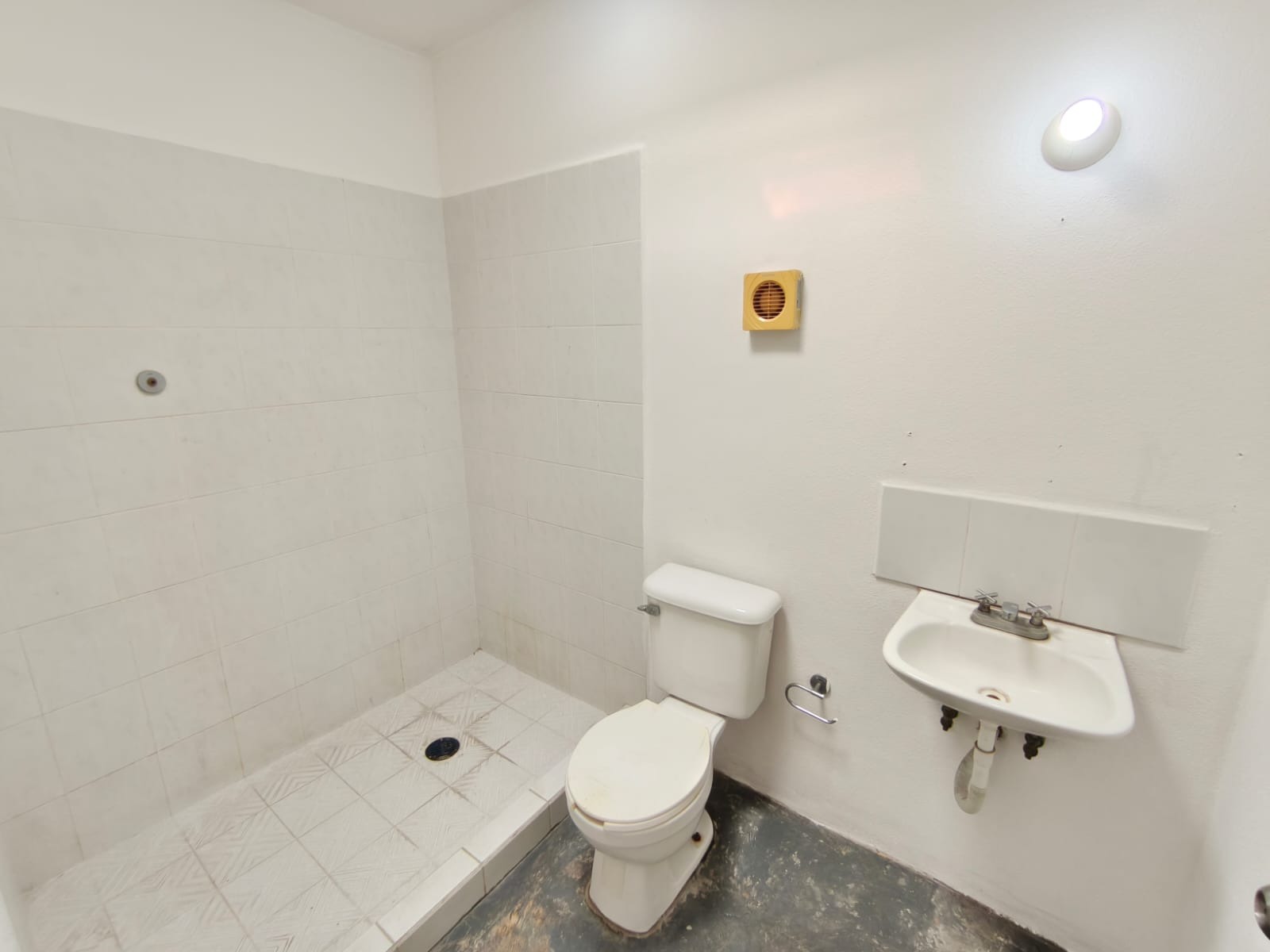 WhatsApp Image 2025-11-03 at 9.29.57 PM (2)